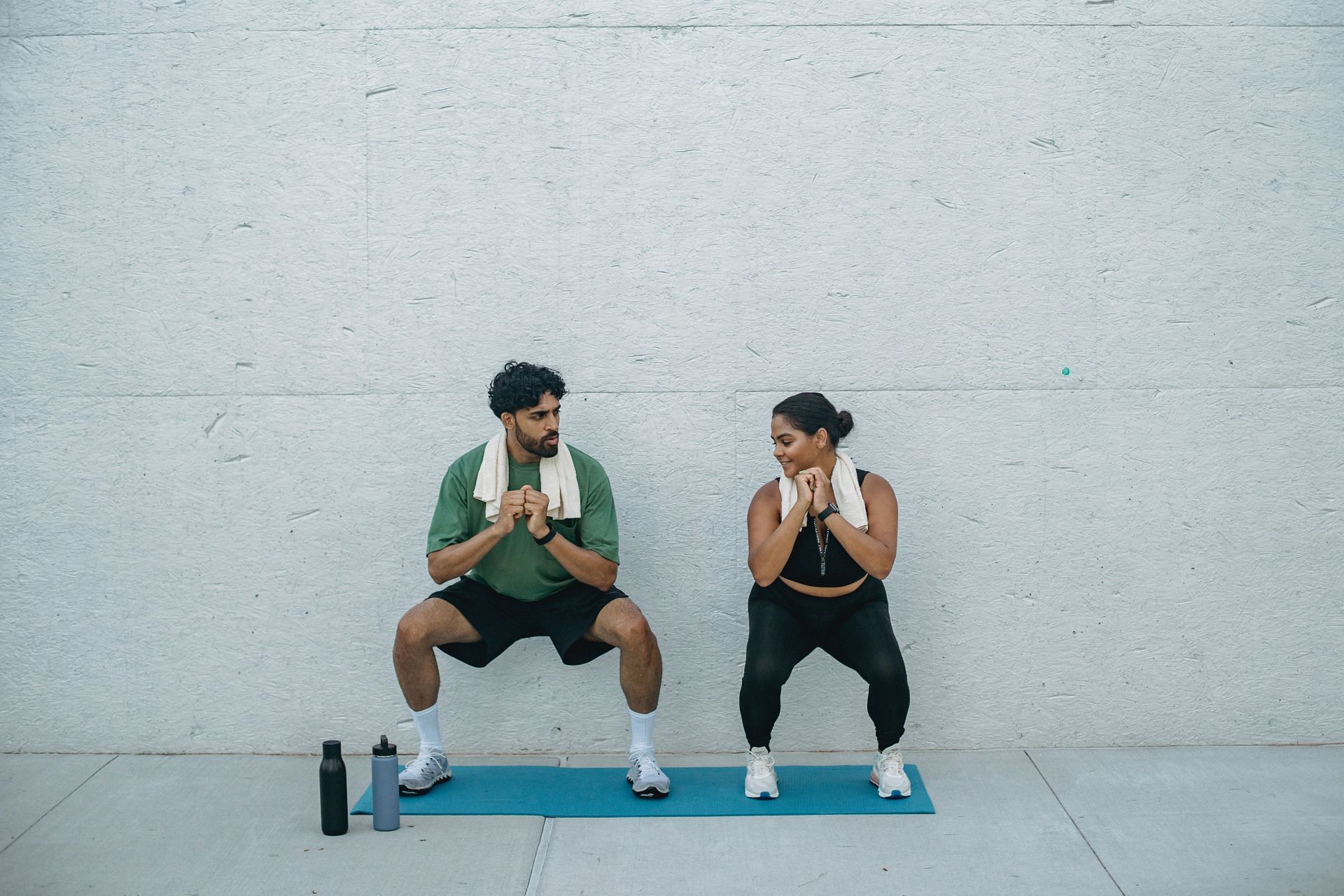 You can include narrow squat as well as wide squat in 30-days squats challenge. (Image via Pexels/ Ketut Subiyanto)